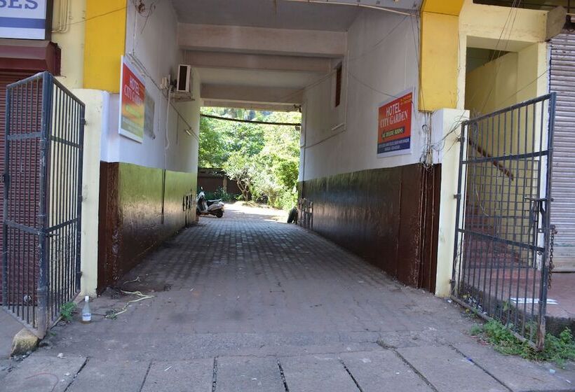 Отель City Garden