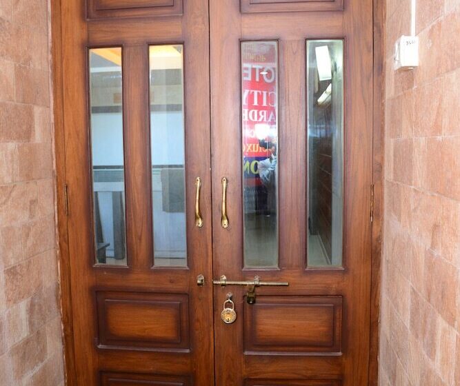 Отель City Garden