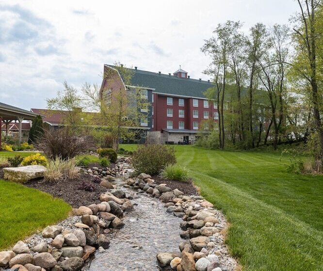 فندق Fairfield Inn & Suites By Marriott Fair Oaks Farms