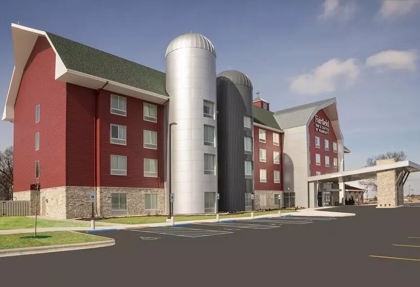 Hotelli Fairfield Inn & Suites By Marriott Fair Oaks Farms