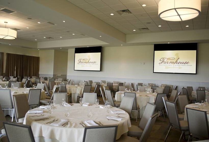 فندق Fairfield Inn & Suites By Marriott Fair Oaks Farms