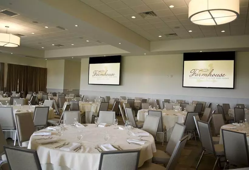 Hotelli Fairfield Inn & Suites By Marriott Fair Oaks Farms