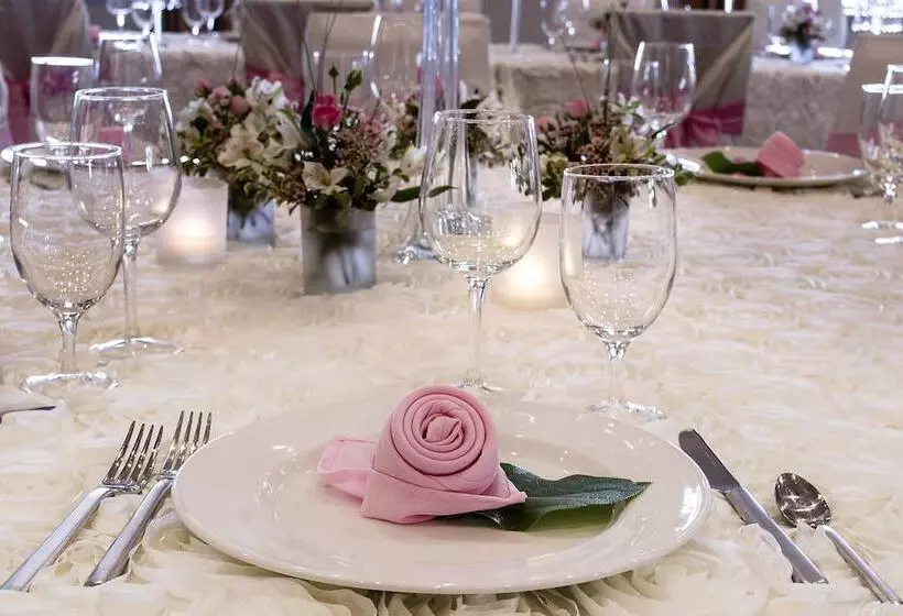 Hotelli Fairfield Inn & Suites By Marriott Fair Oaks Farms