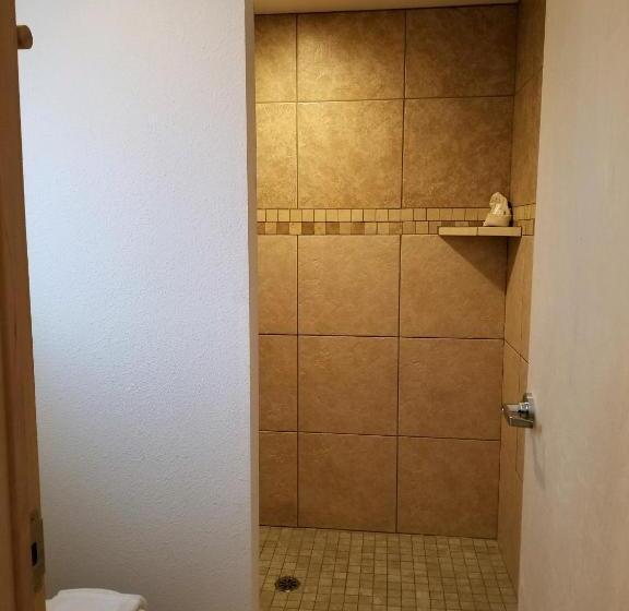 فندق على الطريق Moose Inn