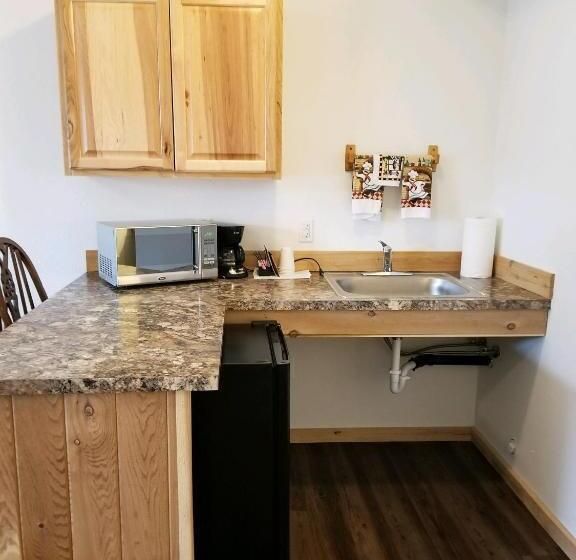 فندق على الطريق Moose Inn