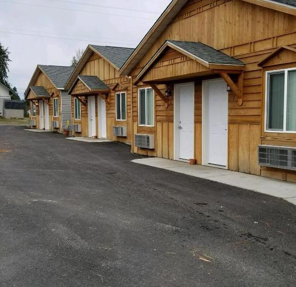 فندق على الطريق Moose Inn