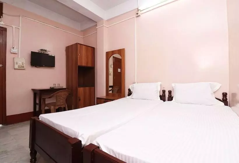 Spot On 41656 Hotel Maruti