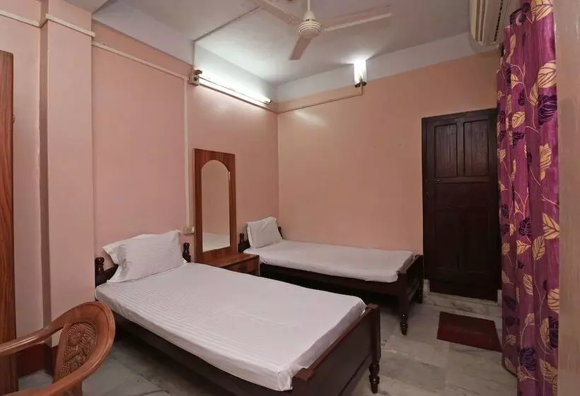 Spot On 41656 Hotel Maruti