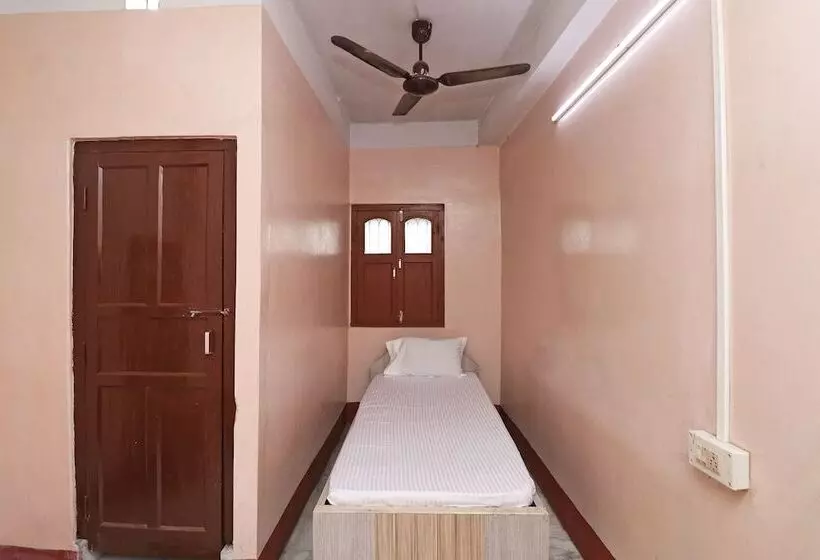 Spot On 41656 Hotel Maruti