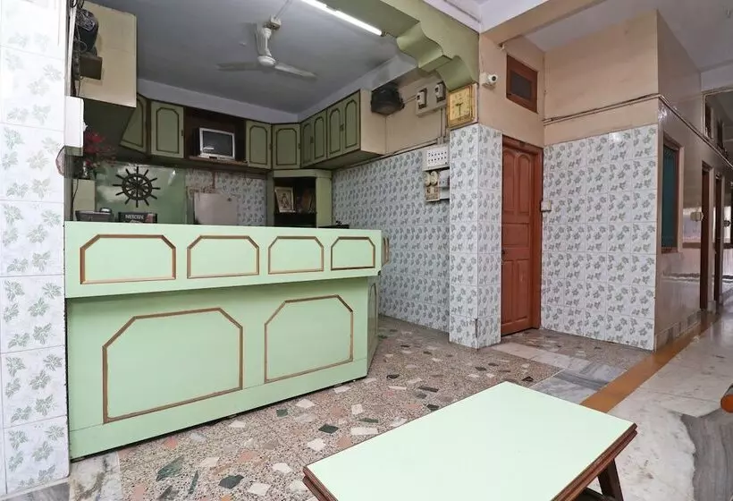 Spot On 41656 Hotel Maruti