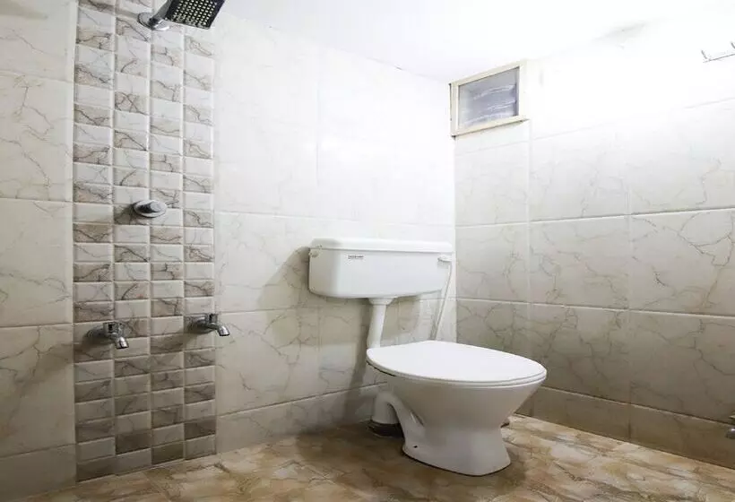 Spot On 49840 Hotel Kamal Darshan