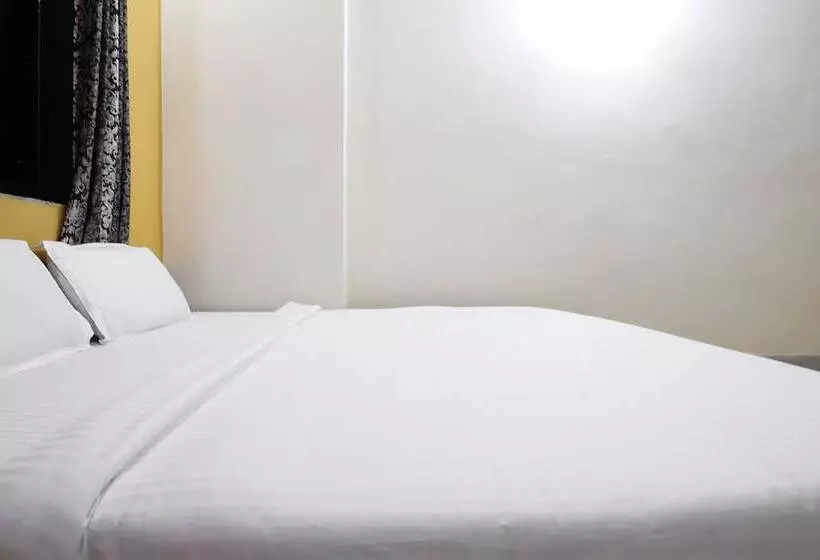 Spot On 49840 Hotel Kamal Darshan