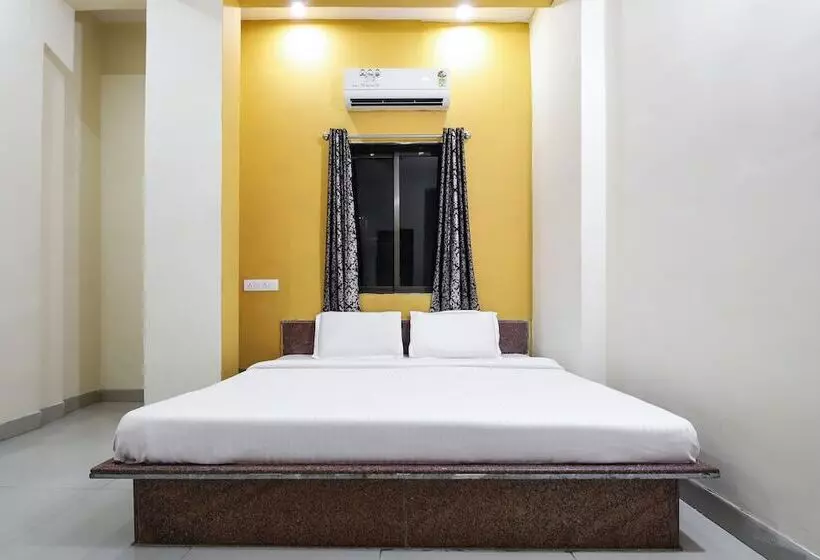 Spot On 49840 Hotel Kamal Darshan