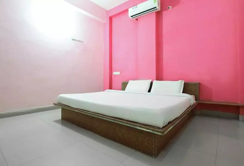 Spot On 49840 Hotel Kamal Darshan