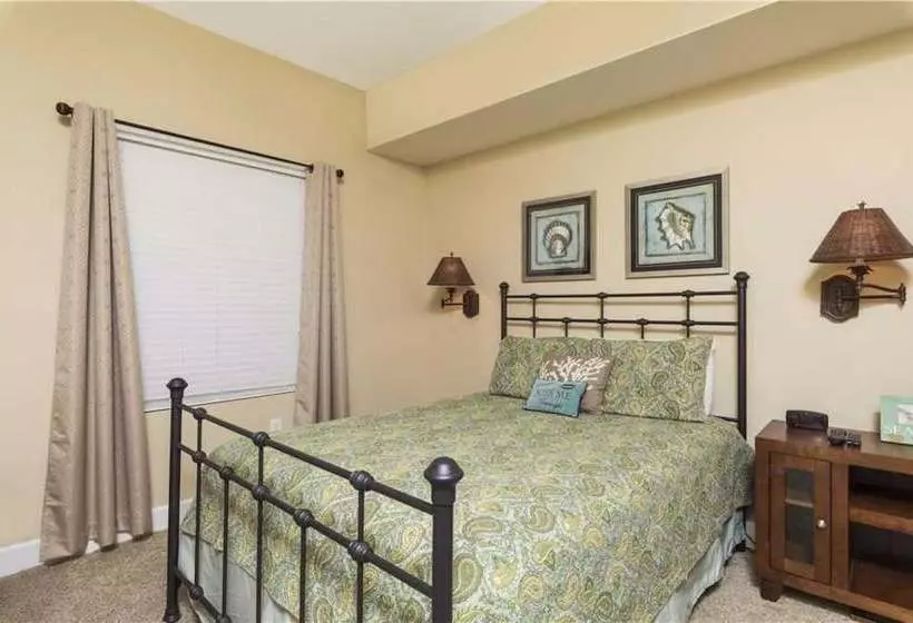 Tidewater Beach Resort By Royal American Beach Getaways