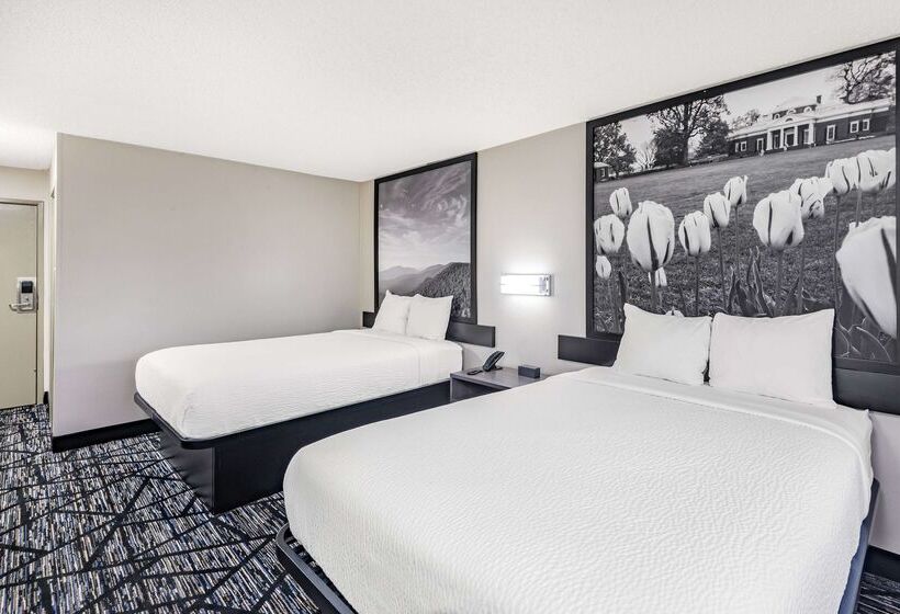酒店 Super 8 By Wyndham Charlottesville