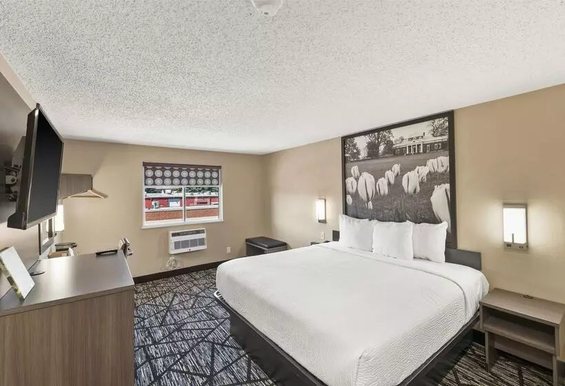 בית מלון כפרי Super 8 By Wyndham Charlottesville