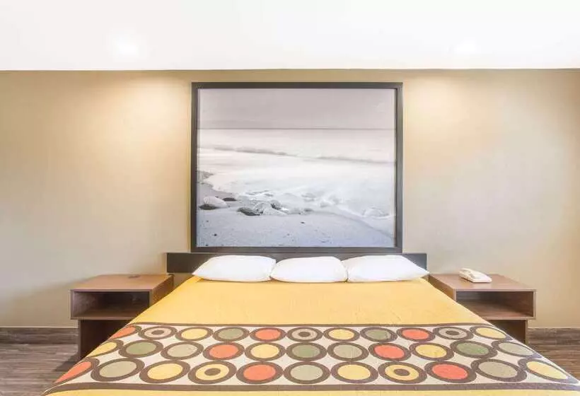 Otel Super 8 By Wyndham National City Chula Vista