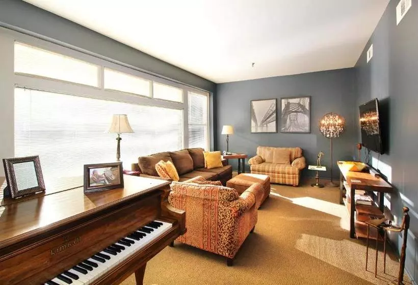 Отель Talbot Heirs Guesthouse