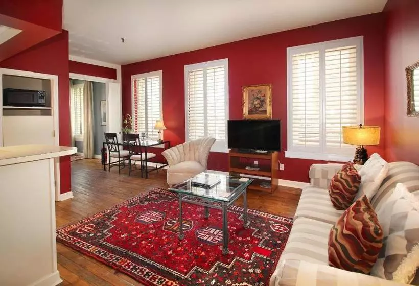 Отель Talbot Heirs Guesthouse