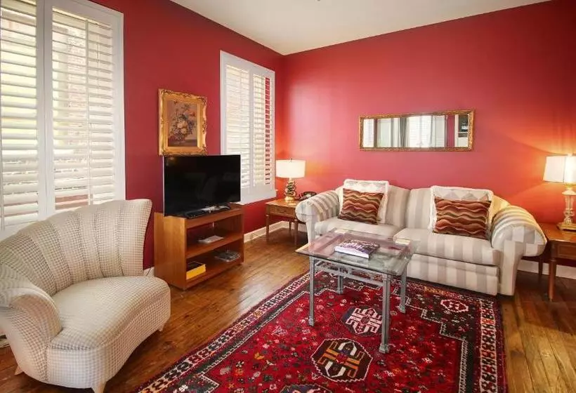 Отель Talbot Heirs Guesthouse