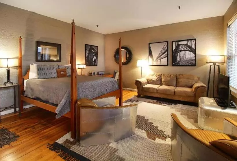 Отель Talbot Heirs Guesthouse