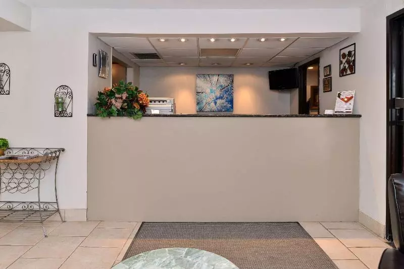 Мотель Americas Best Value Inn New Paltz