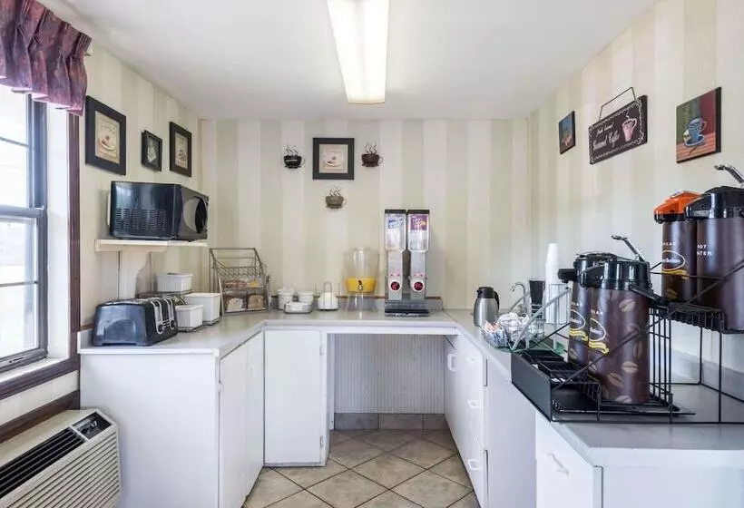 모텔 Knights Inn North Attleboro