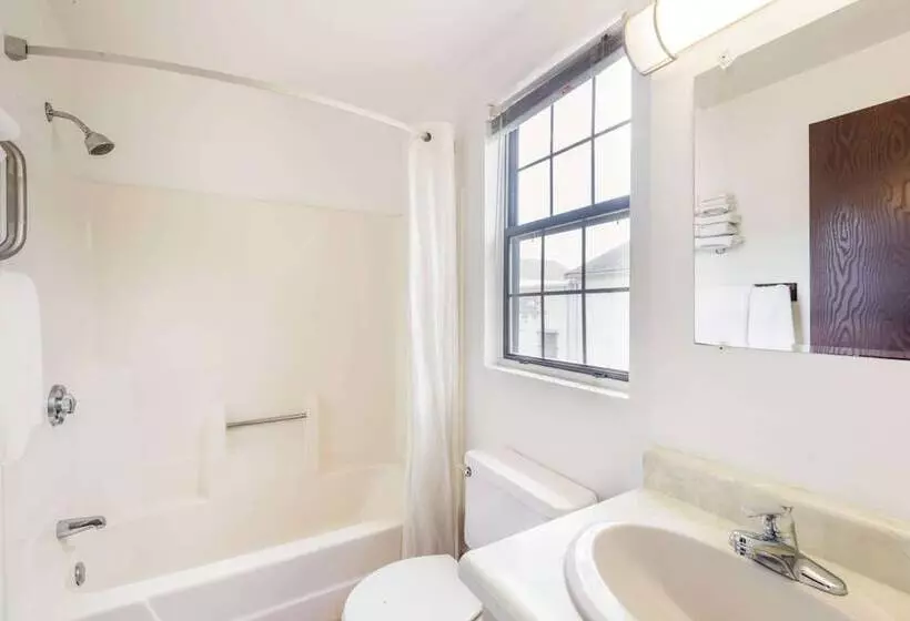 모텔 Knights Inn North Attleboro