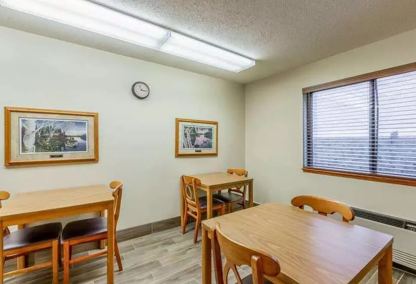 مُتل Rodeway Inn