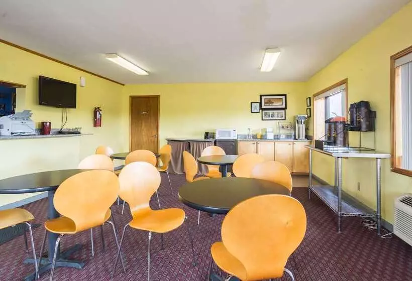 Мотель Rodeway Inn Sardis