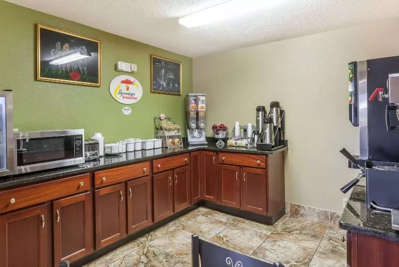 Motel Super 8 By Wyndham Amsterdam