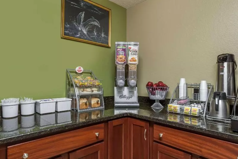 Motel Super 8 By Wyndham Amsterdam