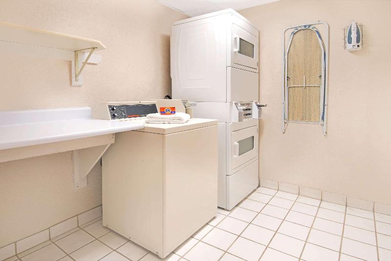 فندق على الطريق Super 8 By Wyndham Belen Nm