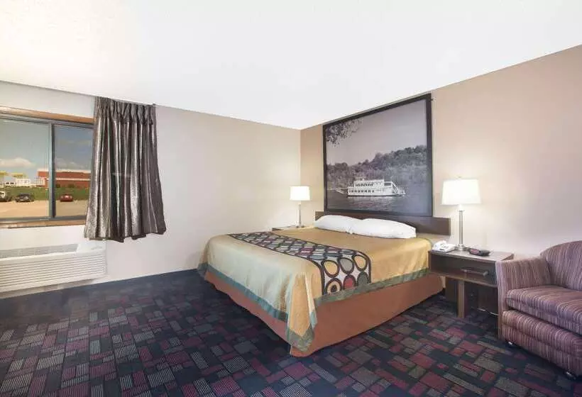 汽车旅馆  Super 8 By Wyndham Boonville