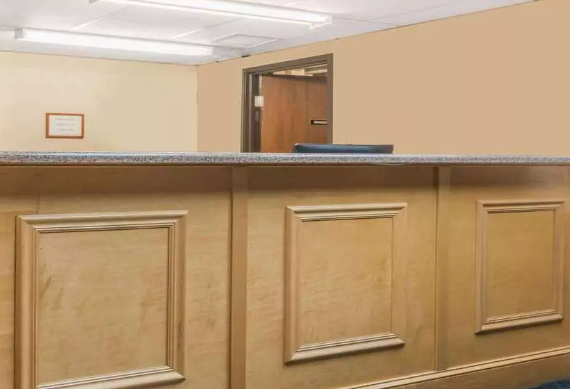 モーテル Super 8 By Wyndham Brooklyn Center/mpls