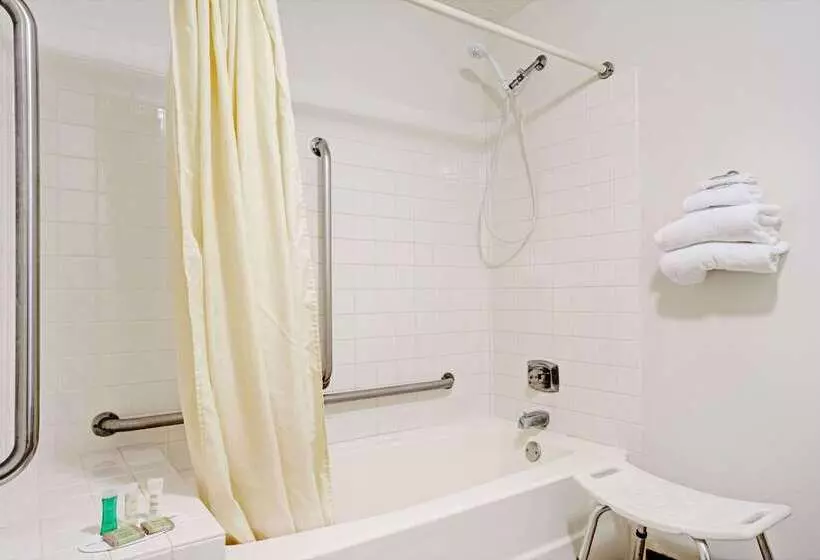 Мотель Super 8 By Wyndham Chaska