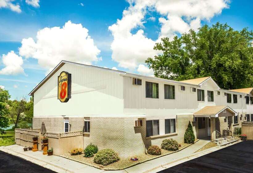 Motel Super 8 By Wyndham Chaska