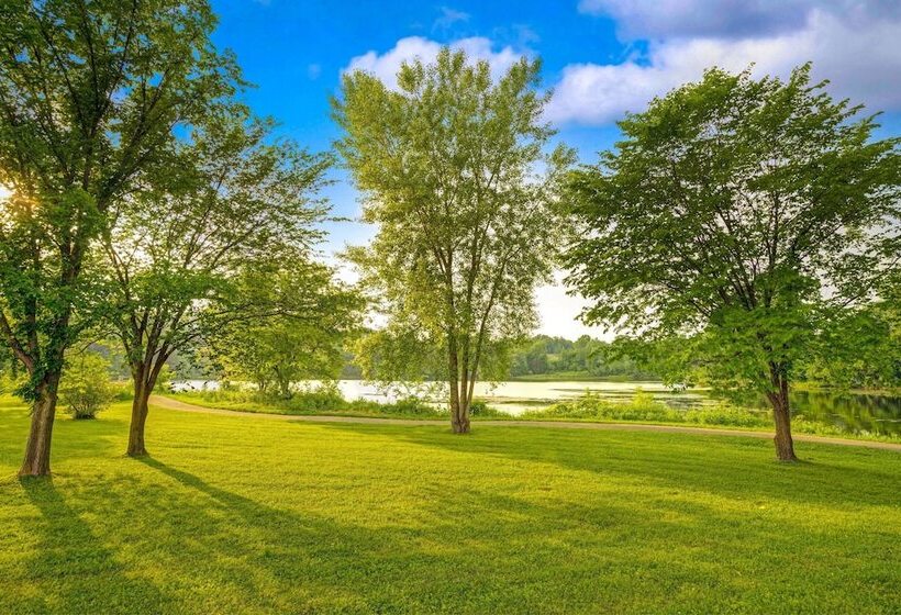 Motel Super 8 By Wyndham Chaska