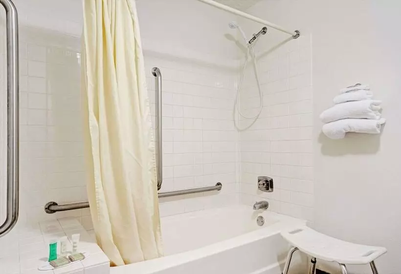 Мотель Super 8 By Wyndham Chaska