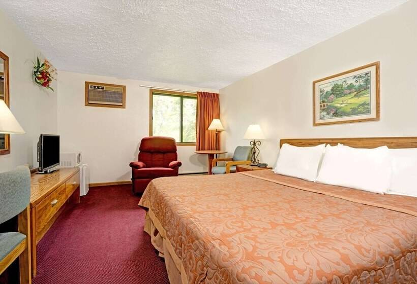 Motel Super 8 By Wyndham Chaska