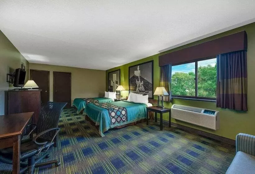 モーテル Super 8 By Wyndham Cleveland