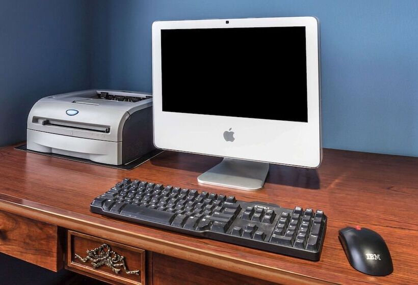 Мотель Super 8 By Wyndham Delavan Near Lake Geneva