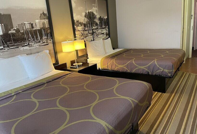 Мотель Super 8 By Wyndham Delavan Near Lake Geneva