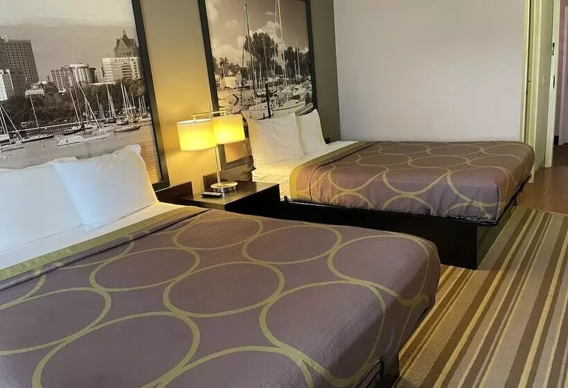 汽车旅馆 Super 8 By Wyndham Delavan Near Lake Geneva