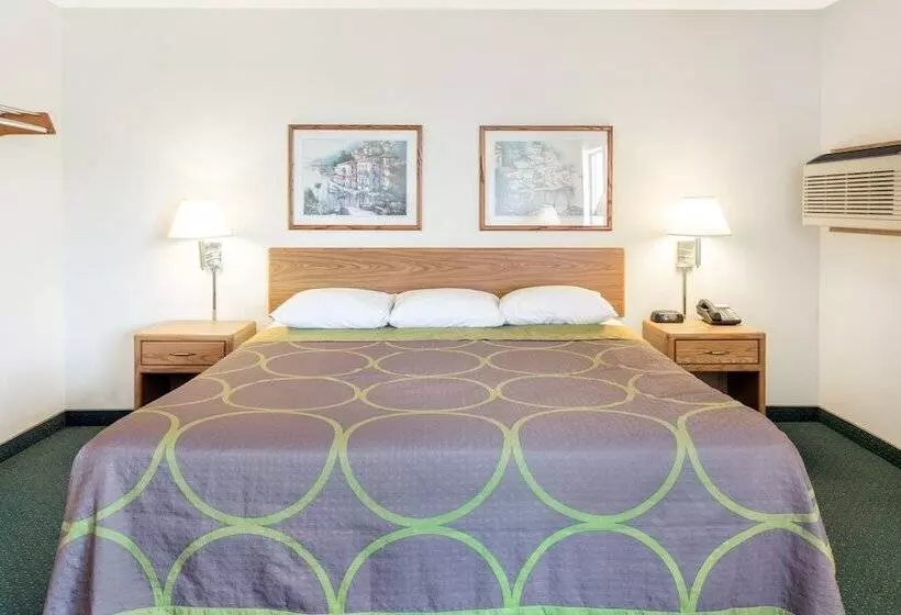 汽车旅馆 Super 8 By Wyndham Dewitt