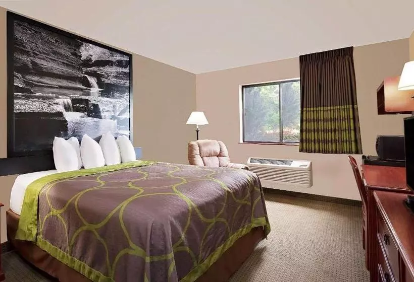 مُتل Super 8 By Wyndham Ithaca