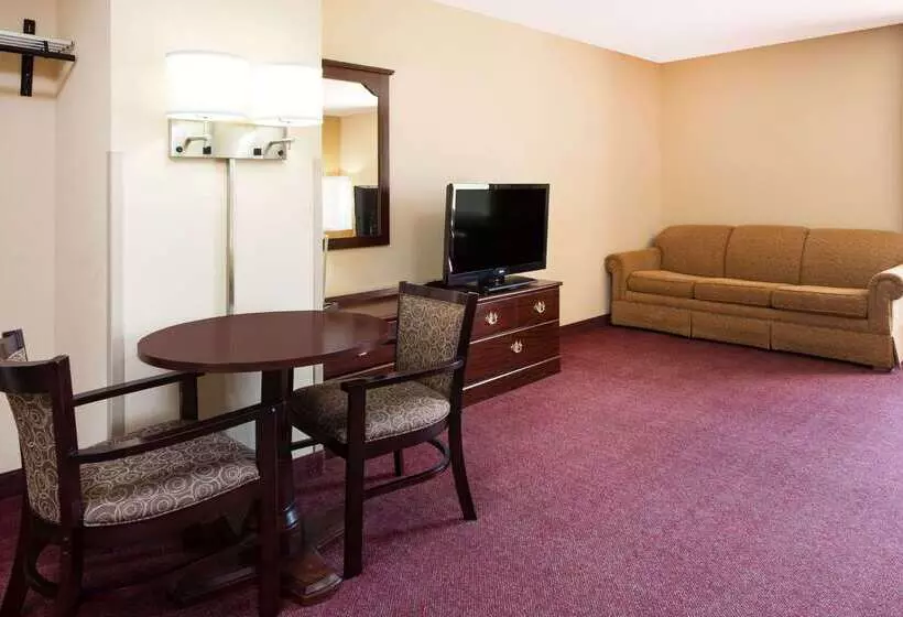 فندق على الطريق Super 8 By Wyndham Lamar