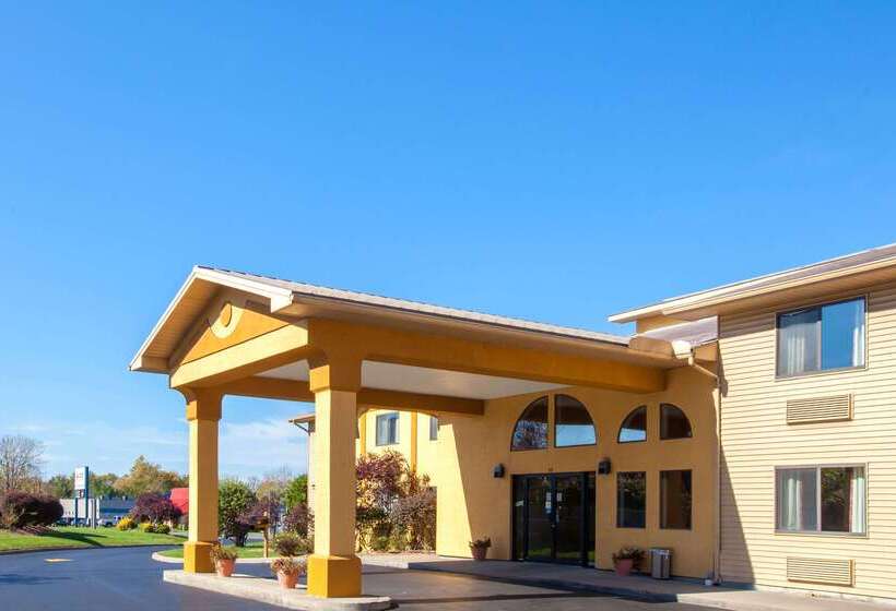 모텔 Super 8 By Wyndham Liverpool/clay/syracuse Area