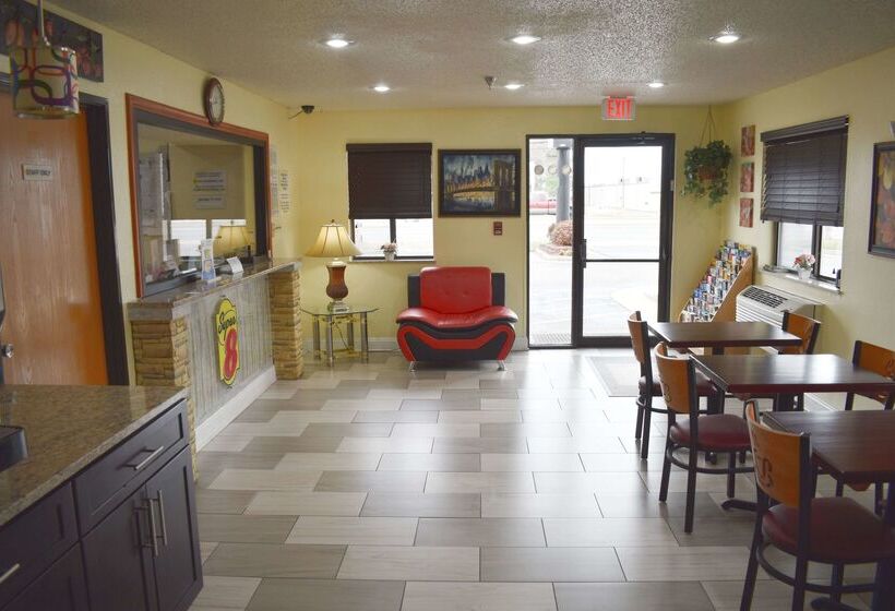 Motel Super 8 By Wyndham Newport News/jefferson Ave